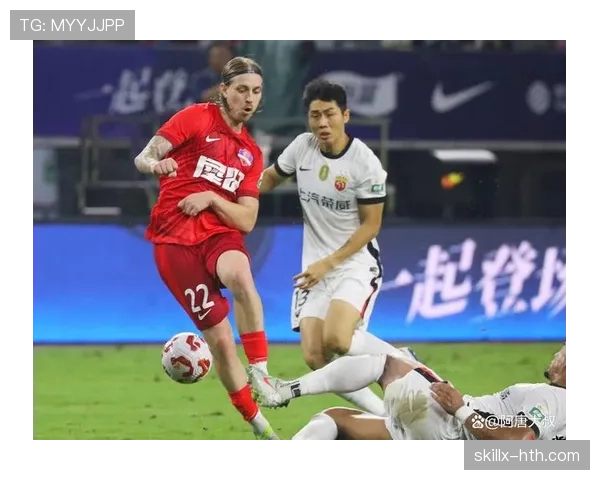 本轮足球联赛激战落幕，稳健球队成焦点